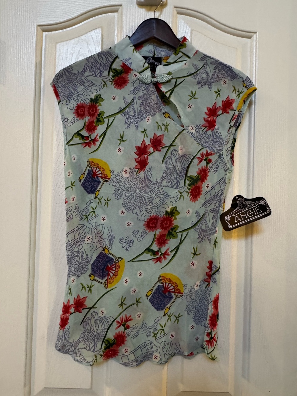 Angie Mint Floral Mandarin Collar Sleeveless Blouse with Red Accents